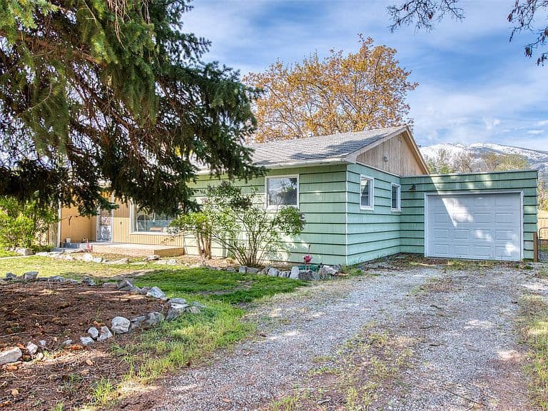 417 S 8th St photo 2
