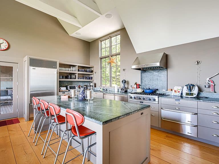 115 High Point Road photo 4
