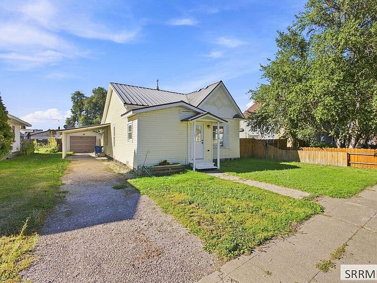 238 W 1 N photo 3