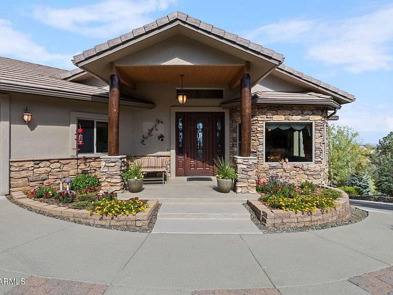 624 MCDONALD Court photo 4