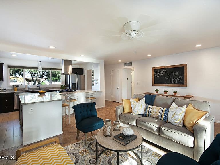 4614 N Miller Rd photo 3