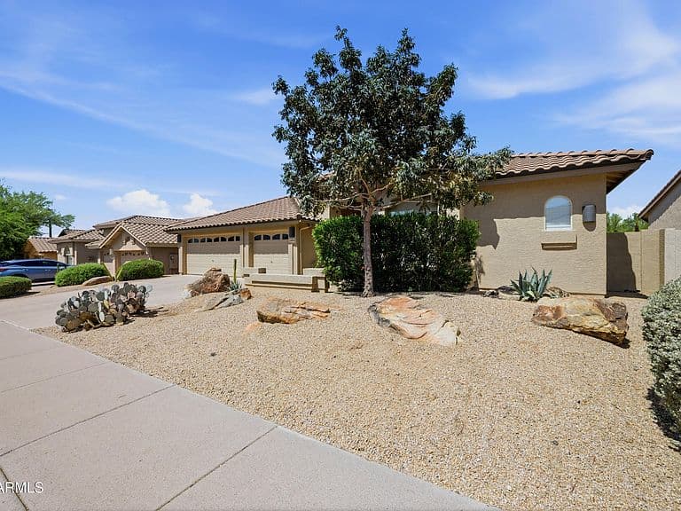 23854 N 74TH Place photo 3