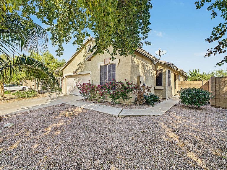 9414 W ROSS Avenue photo 2