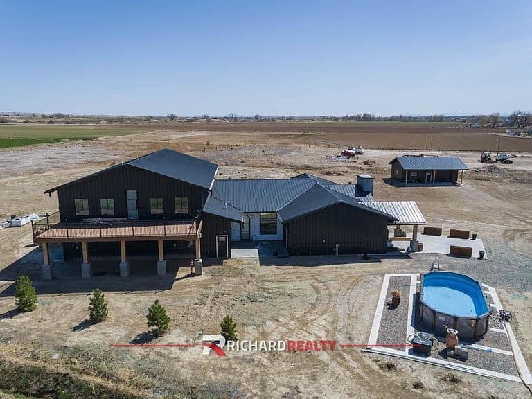 835 N Road 11 photo 3