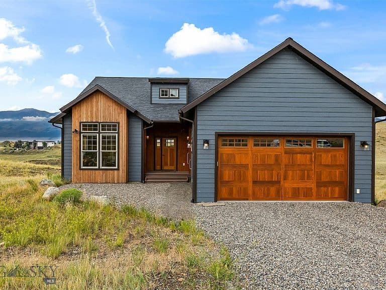10 Sapphire Ln photo 1