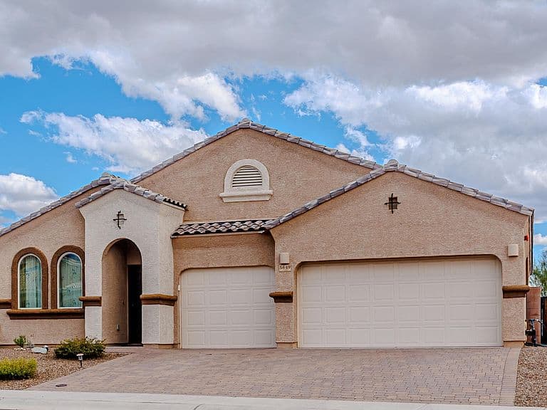 5649 W Jade Hollow Pl photo 1