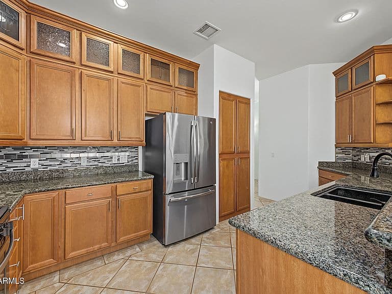 1173 N FAIRWAY Drive photo 2