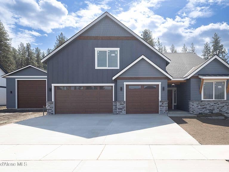 4476 E Savea Ln photo 1