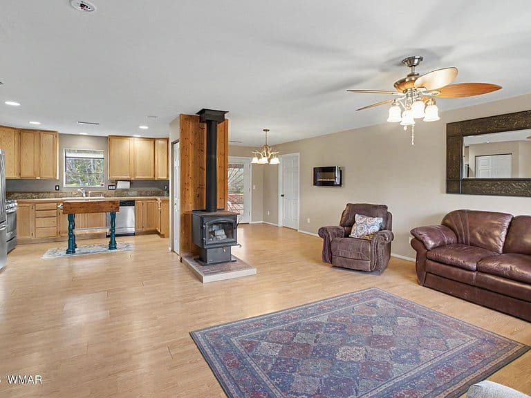 156 County Road 3158 photo 2