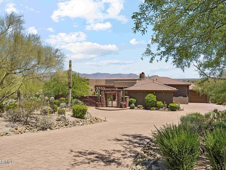 36021 N MEANDER Way photo 4