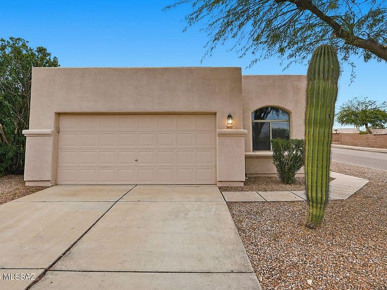 2455 N Avenida Tabica photo 1