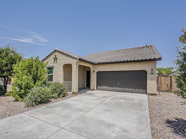 2396 E SAN MIGUEL Drive photo 2
