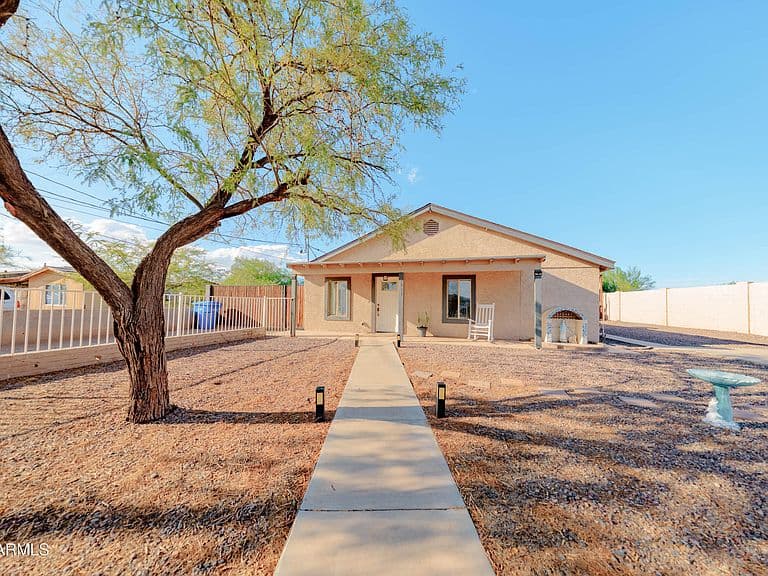 3024 W YUMA Street photo 1