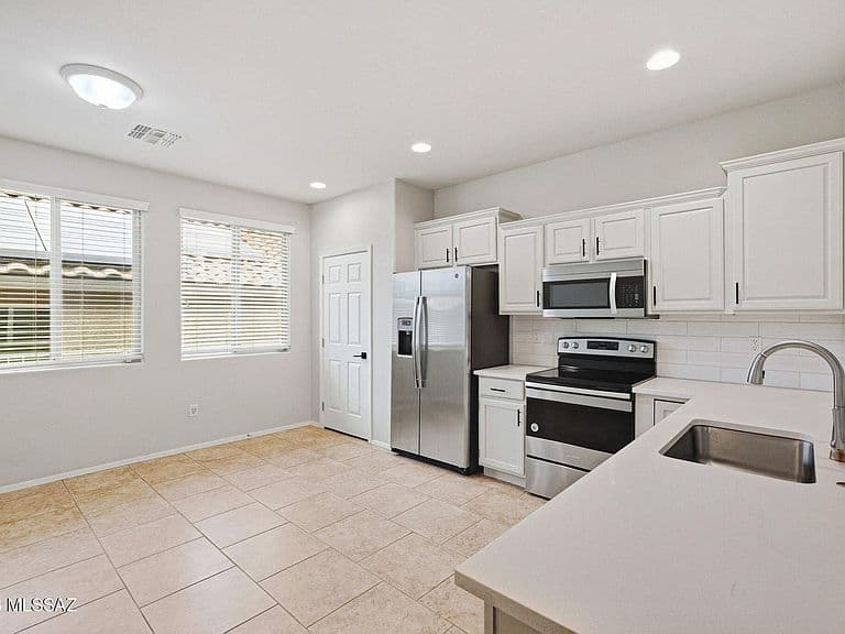 10688 E Sanctuary Ridge Ln photo 5