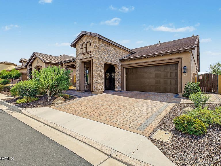 9131 E KRAMER Street photo 3