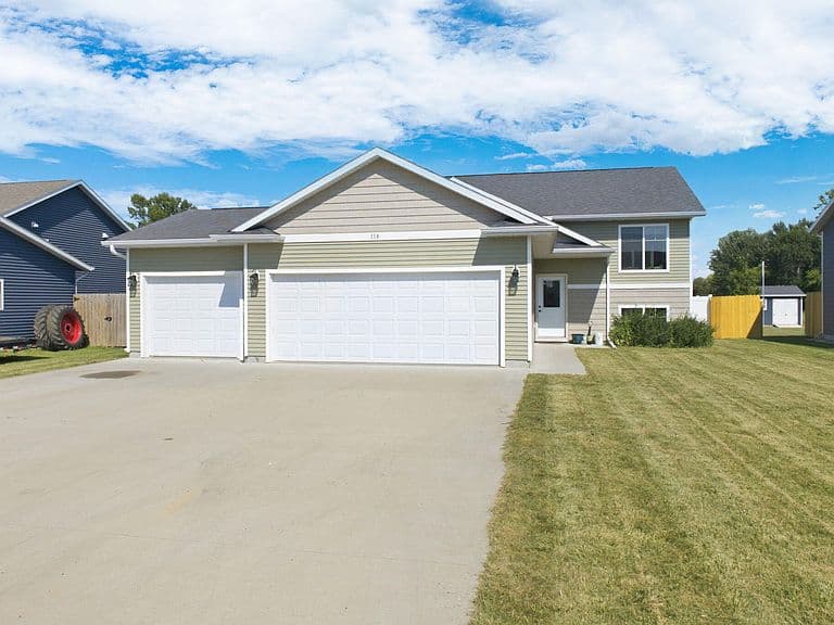 114 Audra Dr photo 1