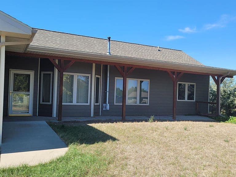 509 Trail Dr photo 4