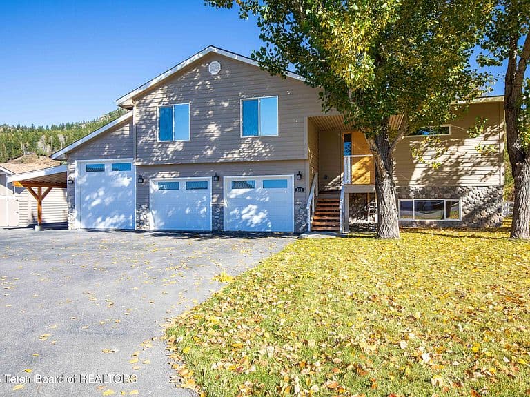 507 Three Rivers Dr photo 1