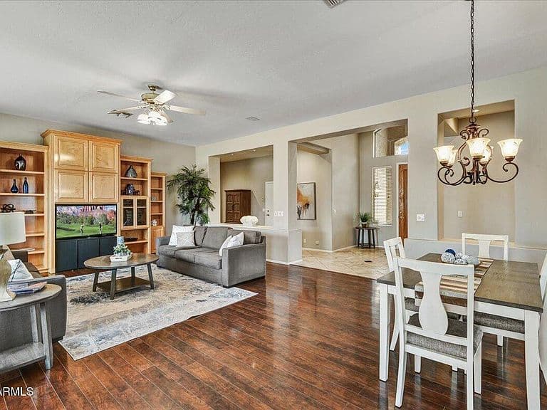 8751 W SIERRA PINTA Drive photo 4