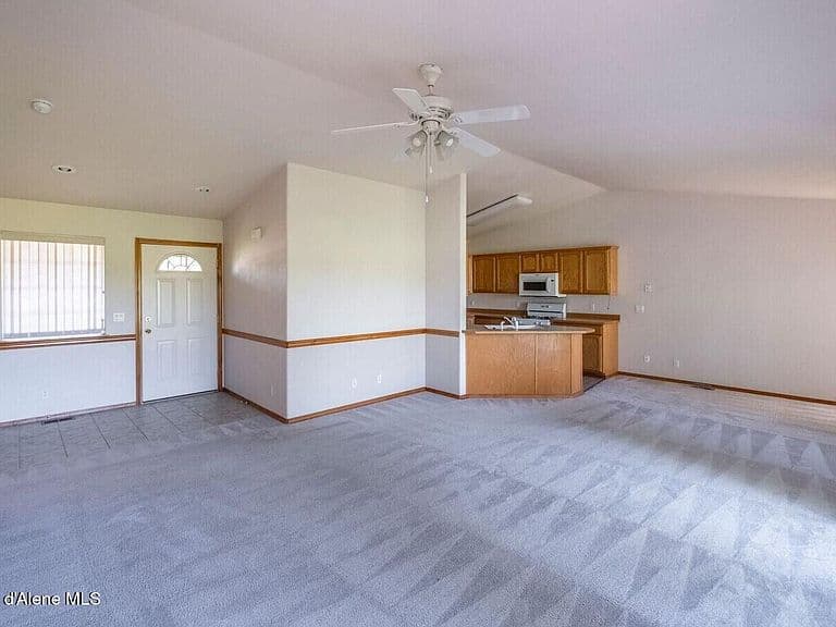 645 E Bogie Dr photo 3