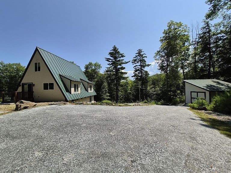 166 Hanover Drive photo 5