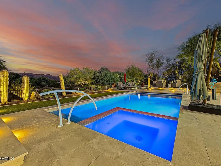 27807 N LUCERO Drive photo 1