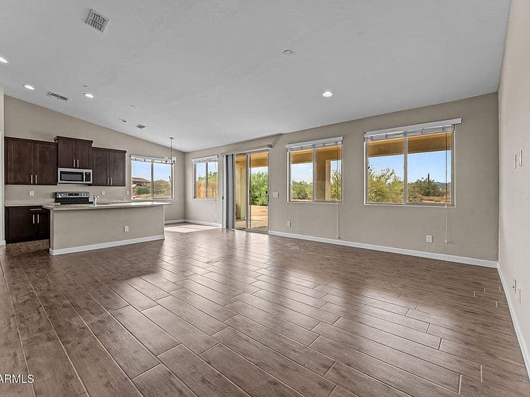 16640 E DESERT VISTA Trail photo 3