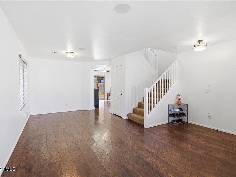 38266 N AMY Lane photo 5