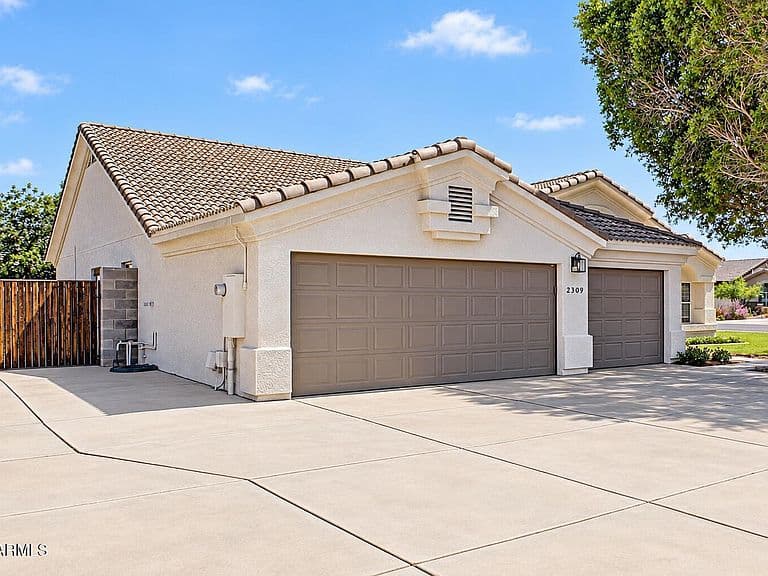 2309 N KHALIL Circle photo 3