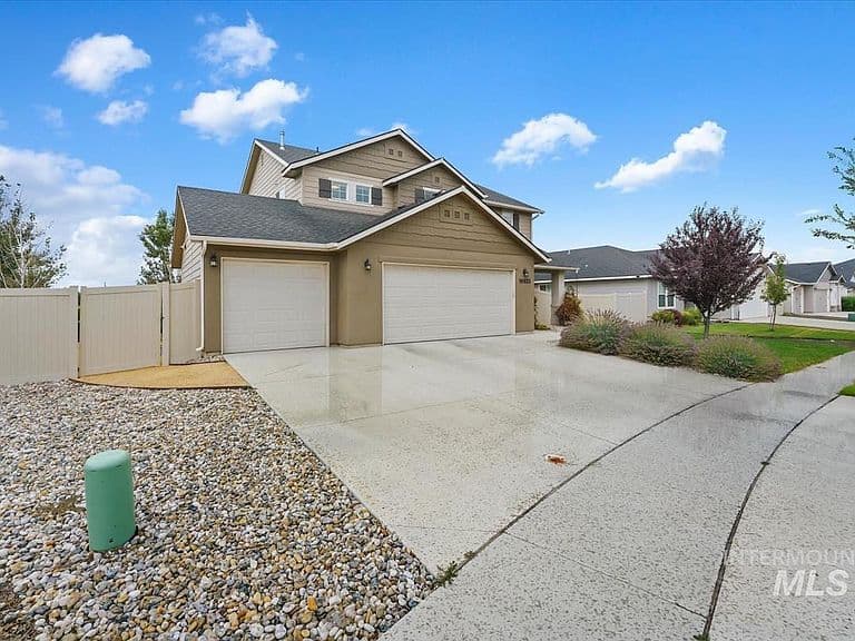 16923 N Lowerfield Loop photo 2