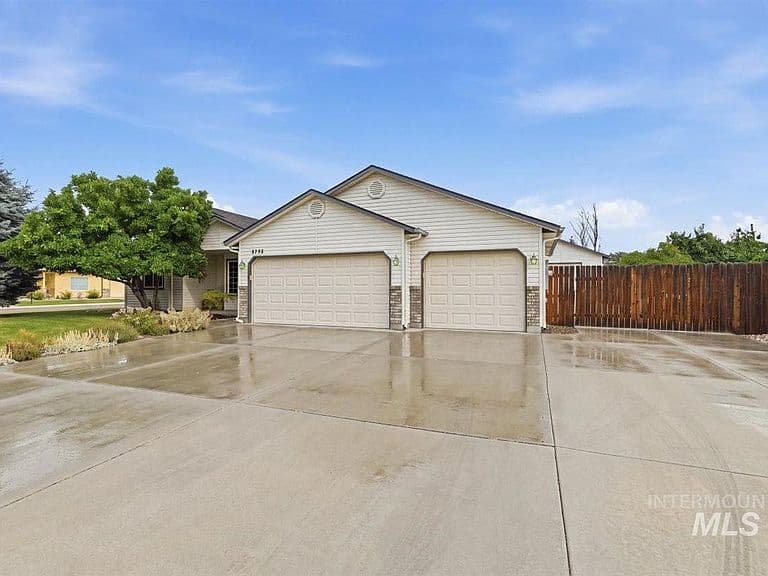 8798 W Mediterranean Ct photo 3