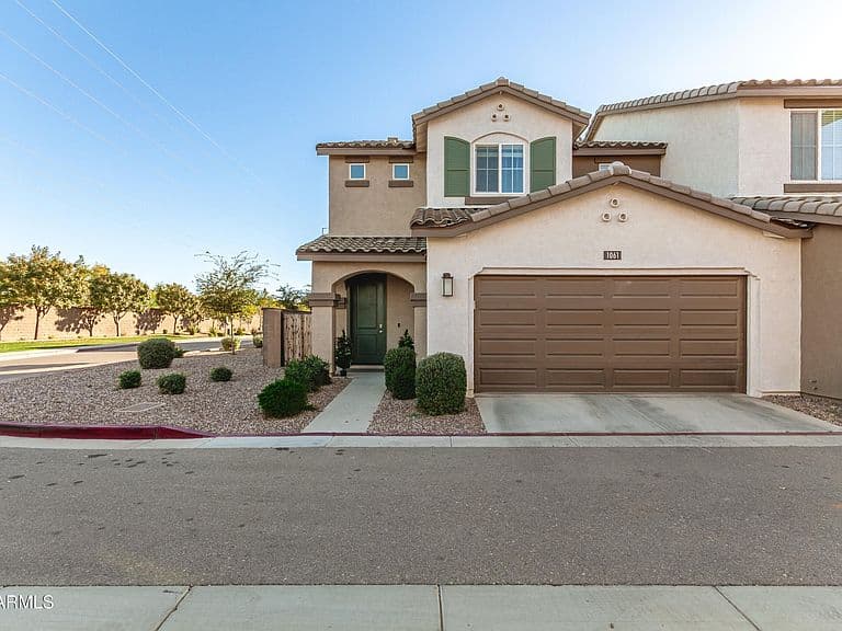 1255 N ARIZONA Avenue #1061 photo 1