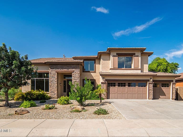 15124 W HIGHLAND Avenue photo 1