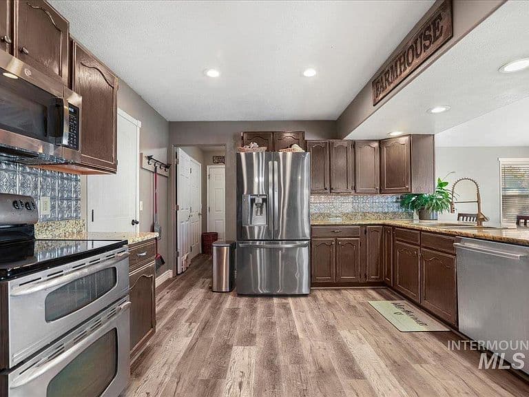 2123 E 3970 N photo 5