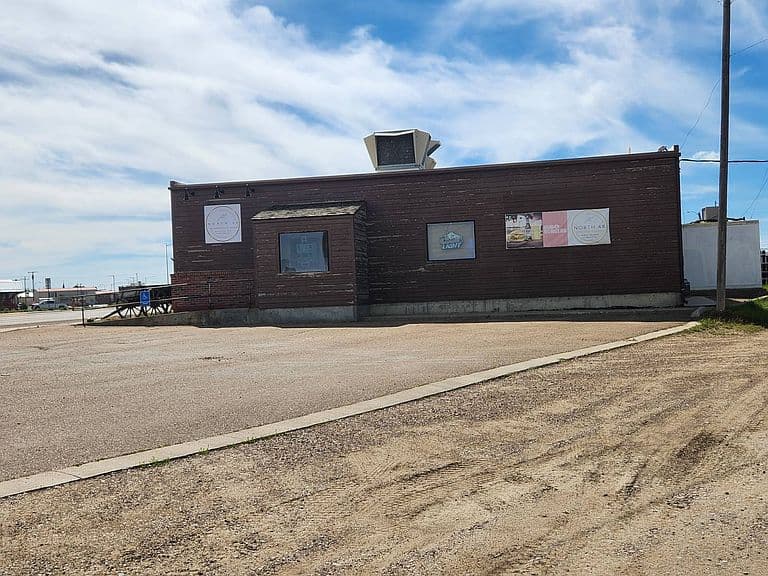54152 Highway 2 photo 4