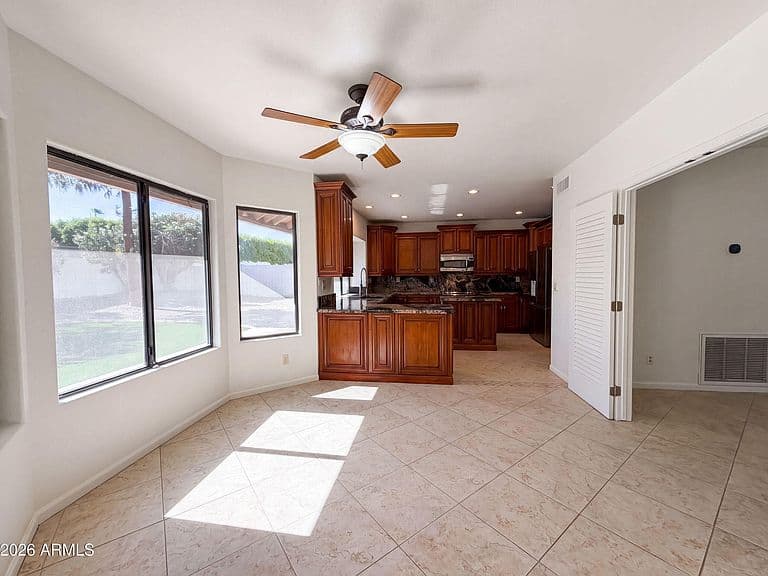 13816 N 50TH Street photo 2