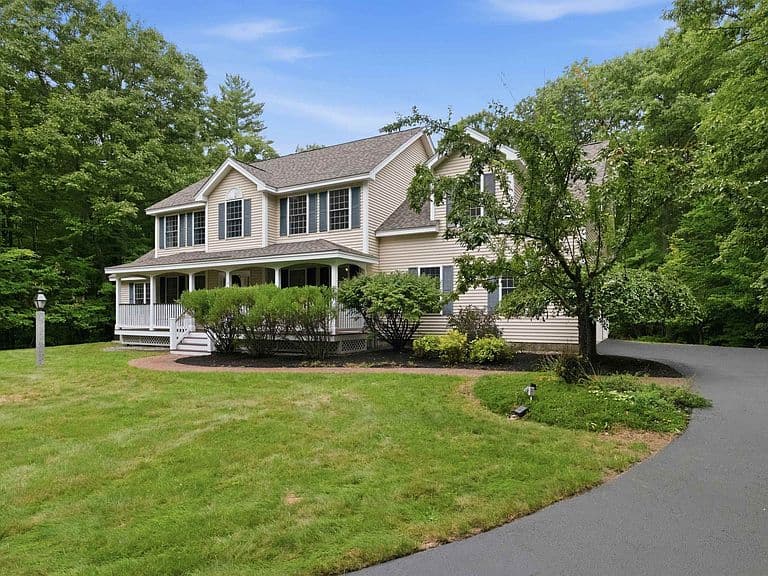 3 Fox Meadow Drive photo 1