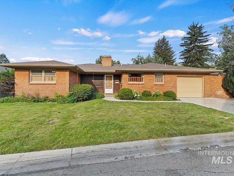 3215 W Camrose Ln photo 1
