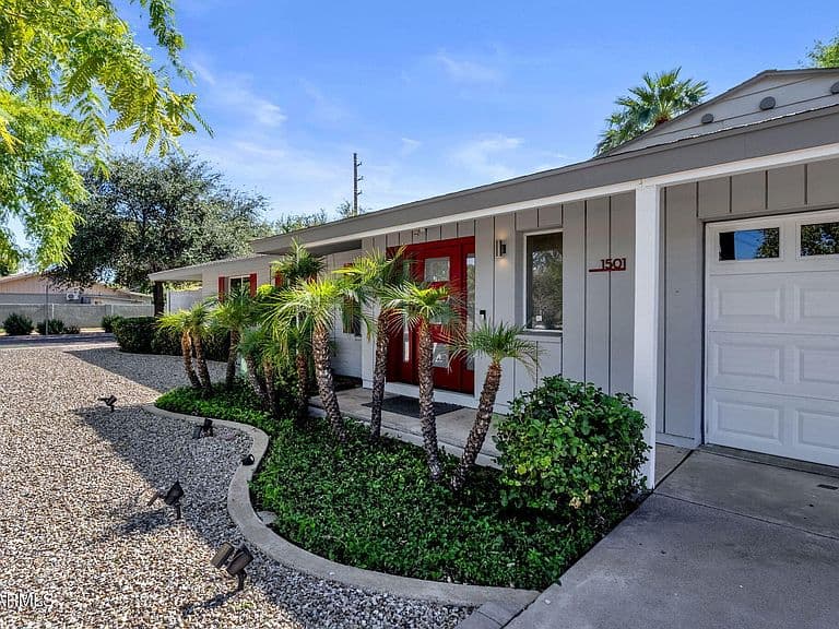 1501 W ORCHID Lane photo 4