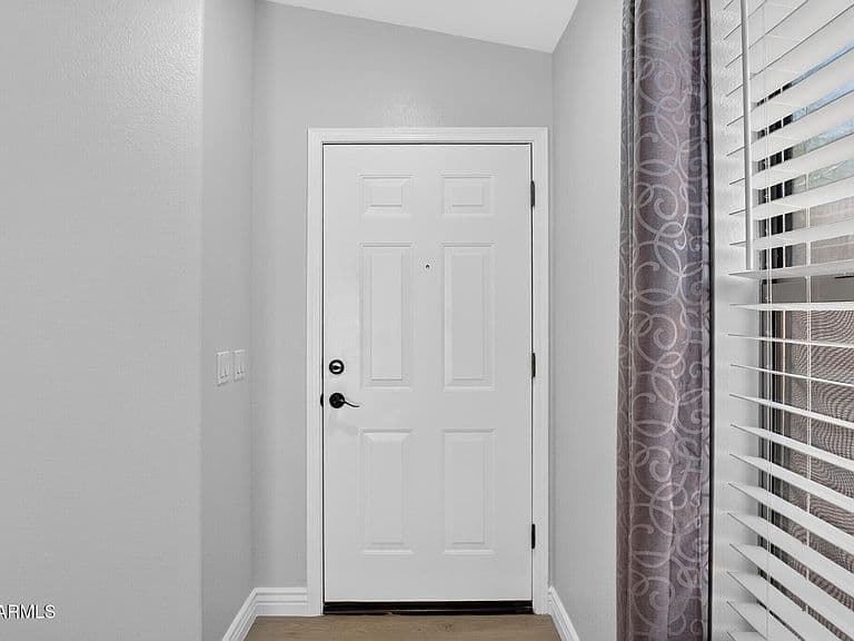 11106 E CATALINA Avenue photo 5