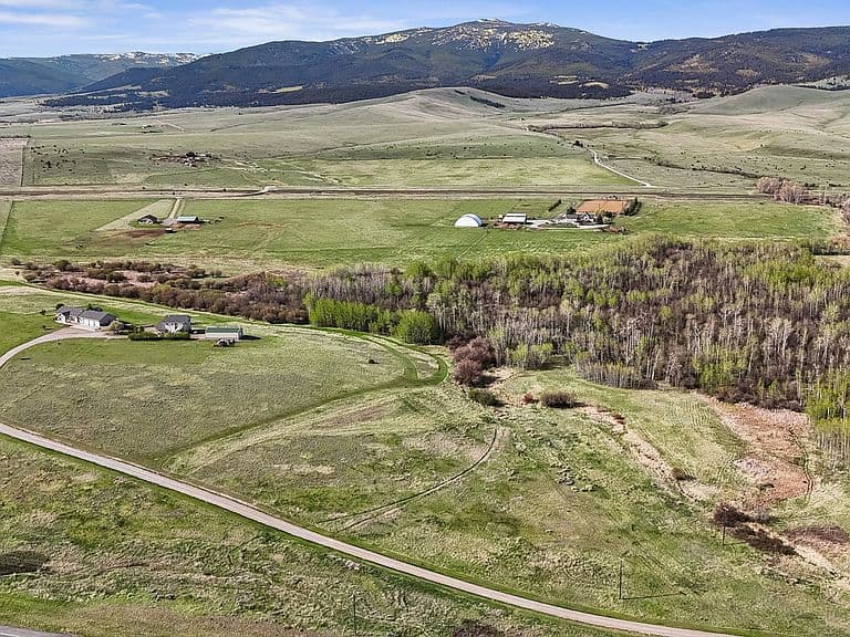 5944 Us Highway 287 E photo 2