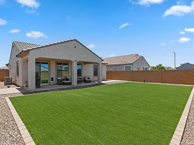 25958 W Deer Valley Road photo 4