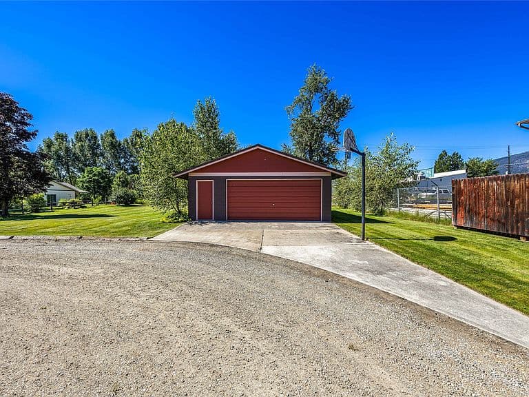 3960 Houk Way photo 5