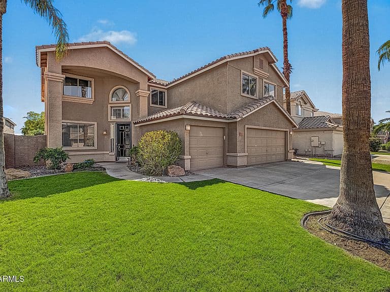 465 W REDWOOD Drive photo 5