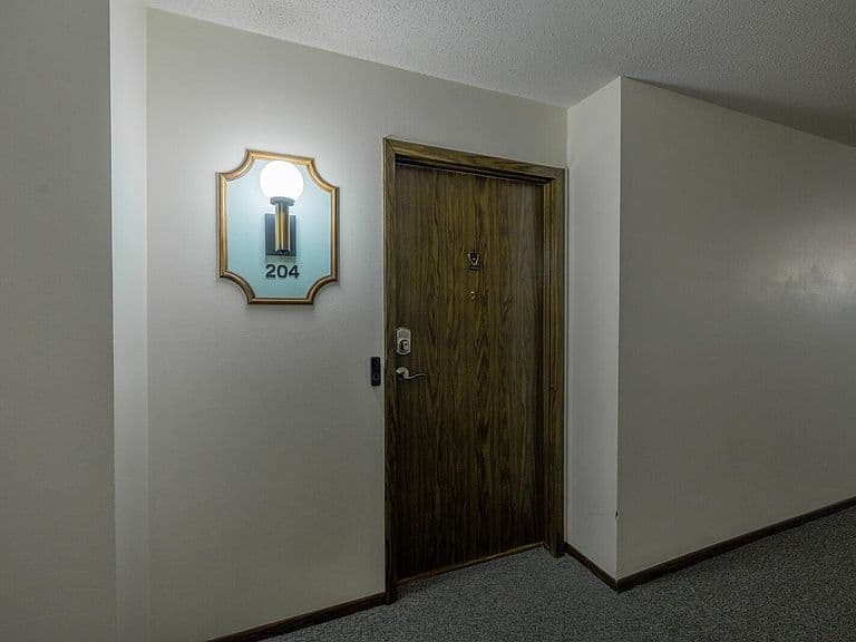 4460 S Poplar St #204 photo 3