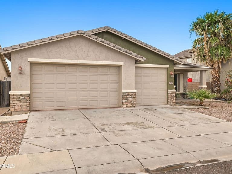 7239 W PARK Street photo 2