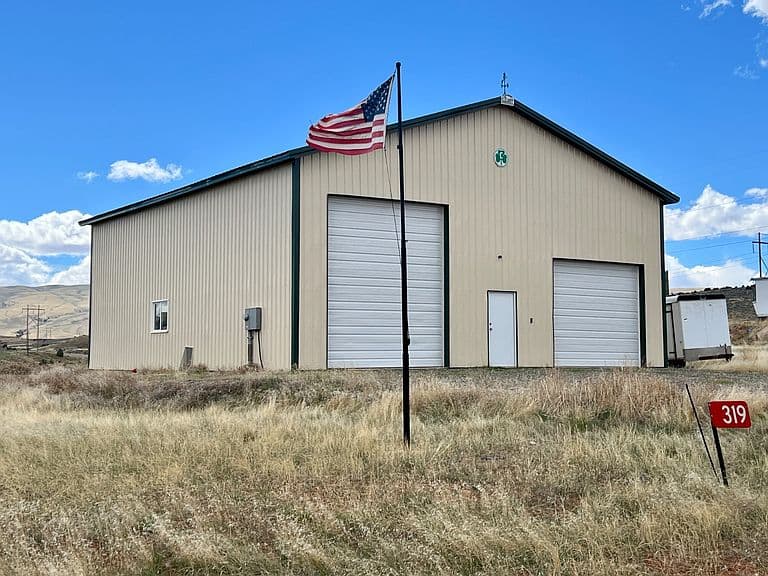 319 Lane Twelve photo 1