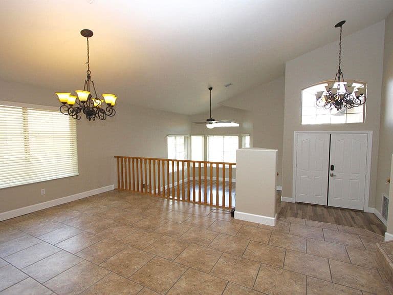 2280 S 42nd Ave photo 4