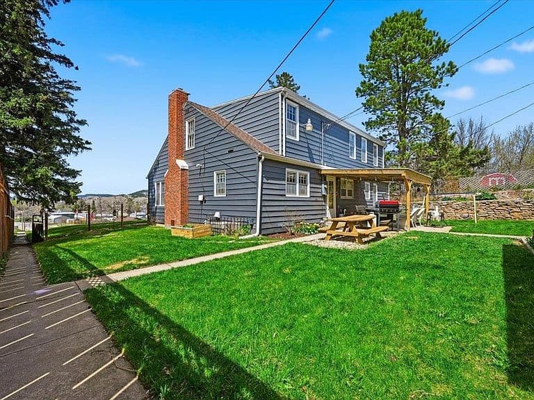 1300 Nellie St photo 3