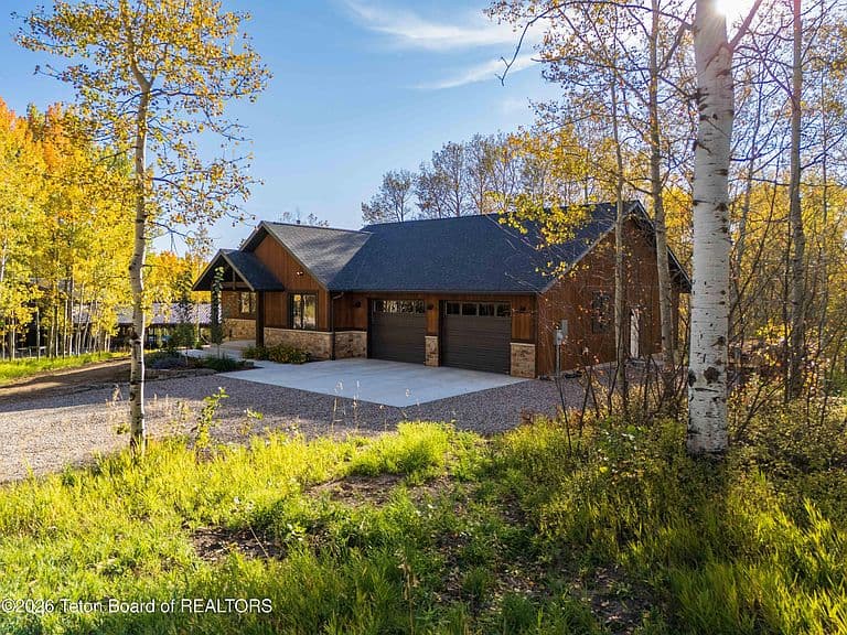 163 Cottonwood Ln photo 1
